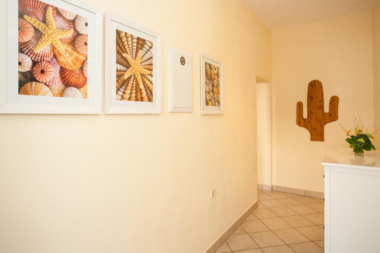 Apartments Dino Krk Town Exterior foto